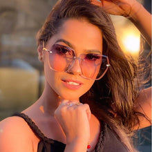 Load image into Gallery viewer, Luxury Women's Diamond Cat Eye Sunglasses Oversizd Summer Travel Shades Women Brand Rimless Sun Glasses Crystal Oculos de sol UV