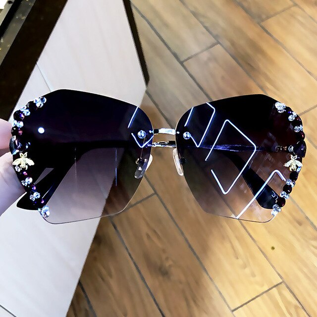 High Quality Luxury Vintage Bee Sunglasses Women Rhinestone Gradient Sun Glasses Rimless Retro Eyeglasses Gafas De Sol Mujer