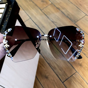 High Quality Luxury Vintage Bee Sunglasses Women Rhinestone Gradient Sun Glasses Rimless Retro Eyeglasses Gafas De Sol Mujer